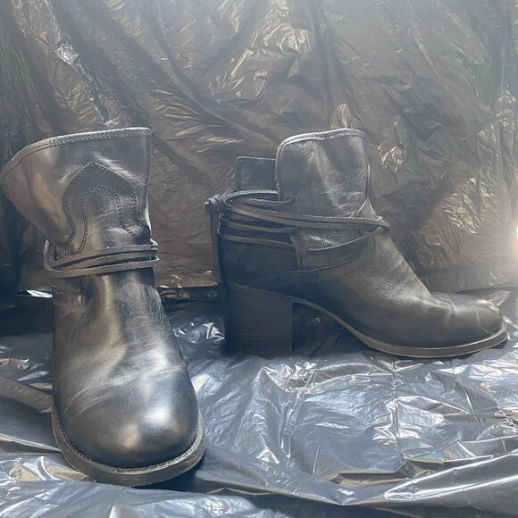 Freebird Black Casey Booties Size 10 - Excellent Condition! - Picture 2 of 5
